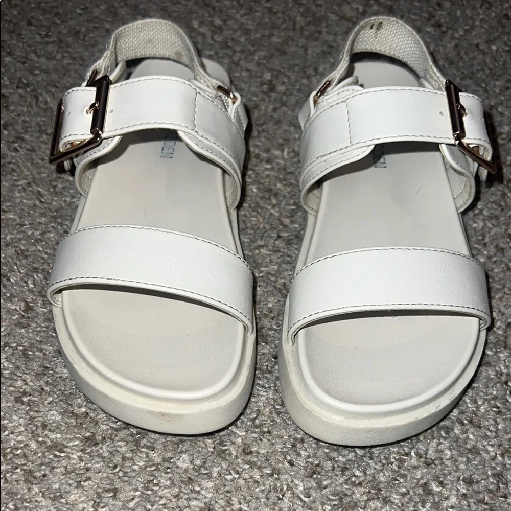 Steve Madden thick wide